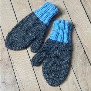 hand Knit Blue and Gray children’s Mittens